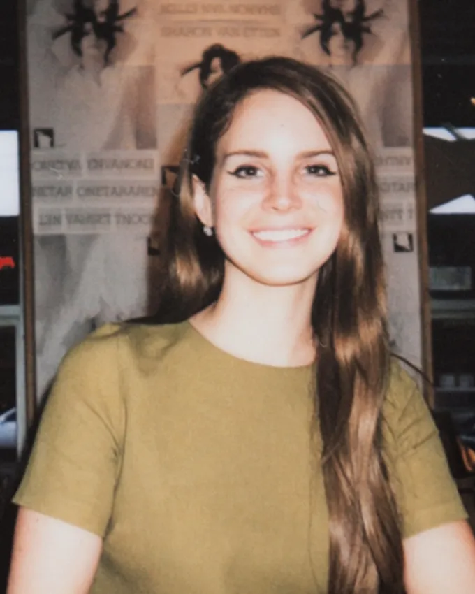Lana Del Rey Life Story: From Lizzy Grant to Pop Icon